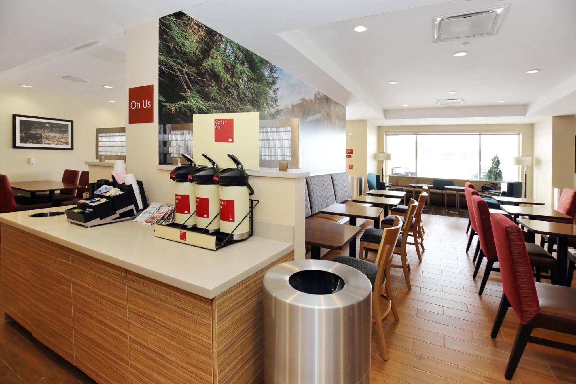 ทาวน์เพลส สวีท โกรฟซิตี้ เมอร์เซอร์/เอาท์เล็ตส์ Hotel ภายนอก รูปภาพ